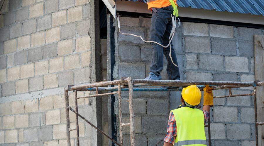 Professional residential roofers in Cleveland, OH